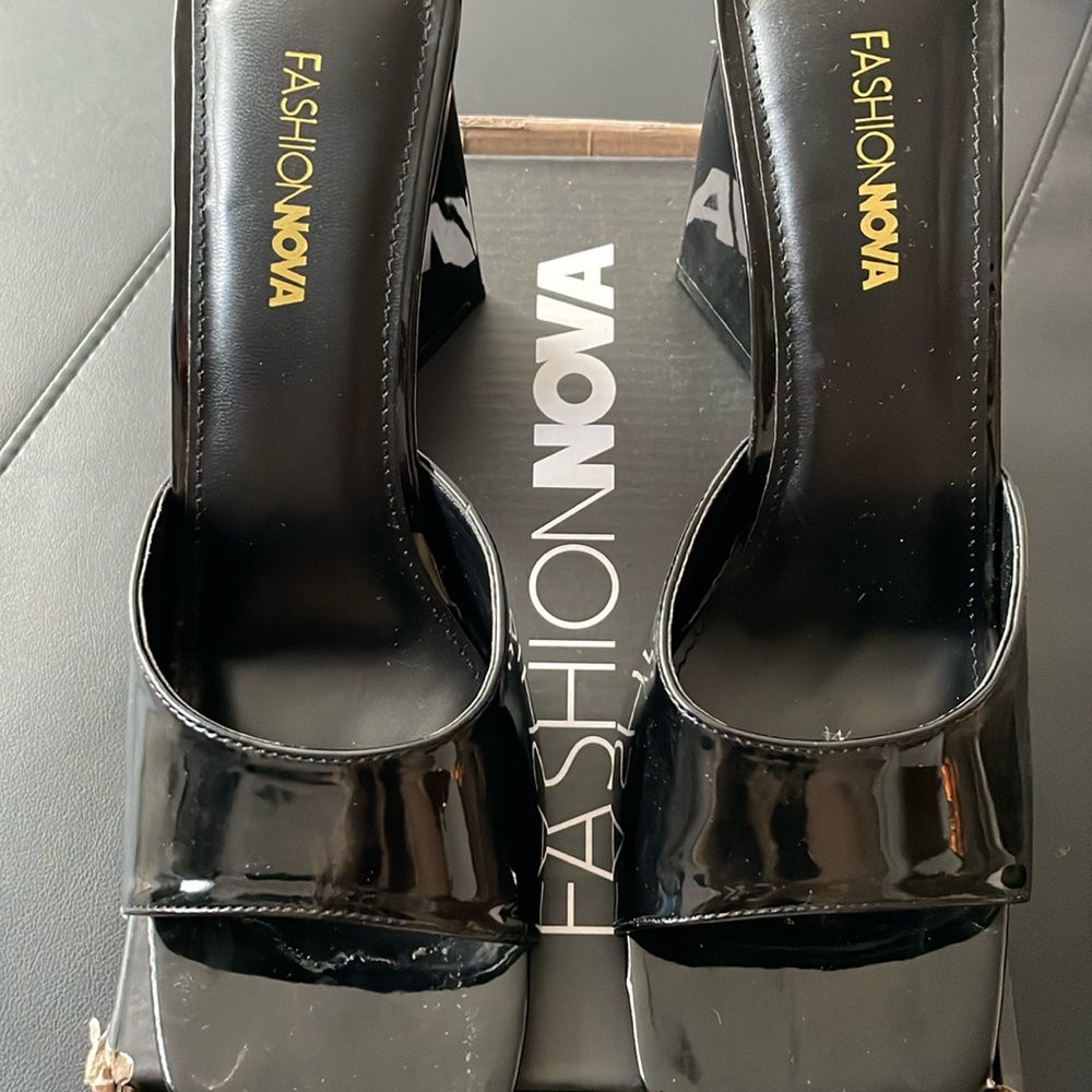 Fashion nova heels